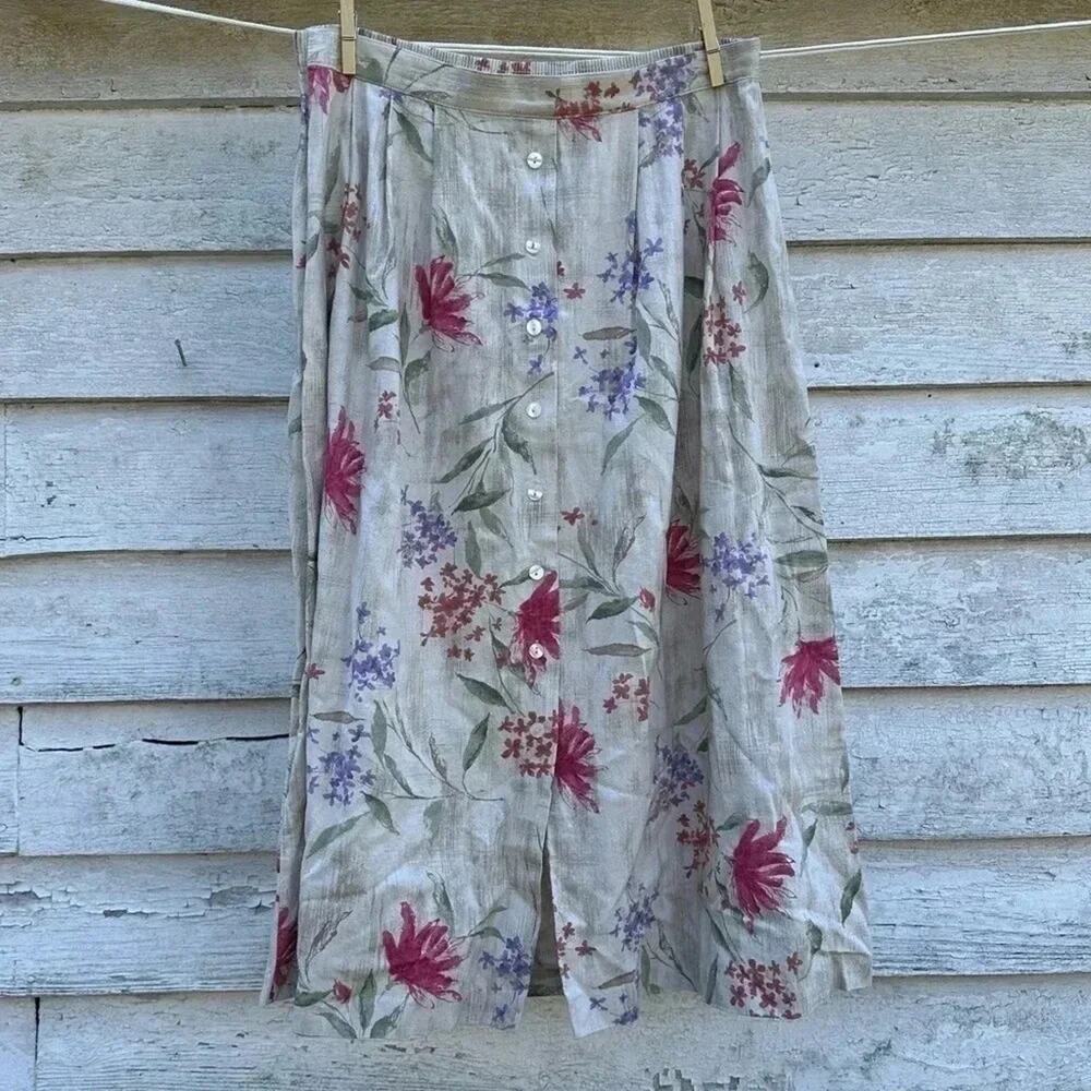 ALFRED DUNNER Vintage floral button front skirt in excellent condition Size 10